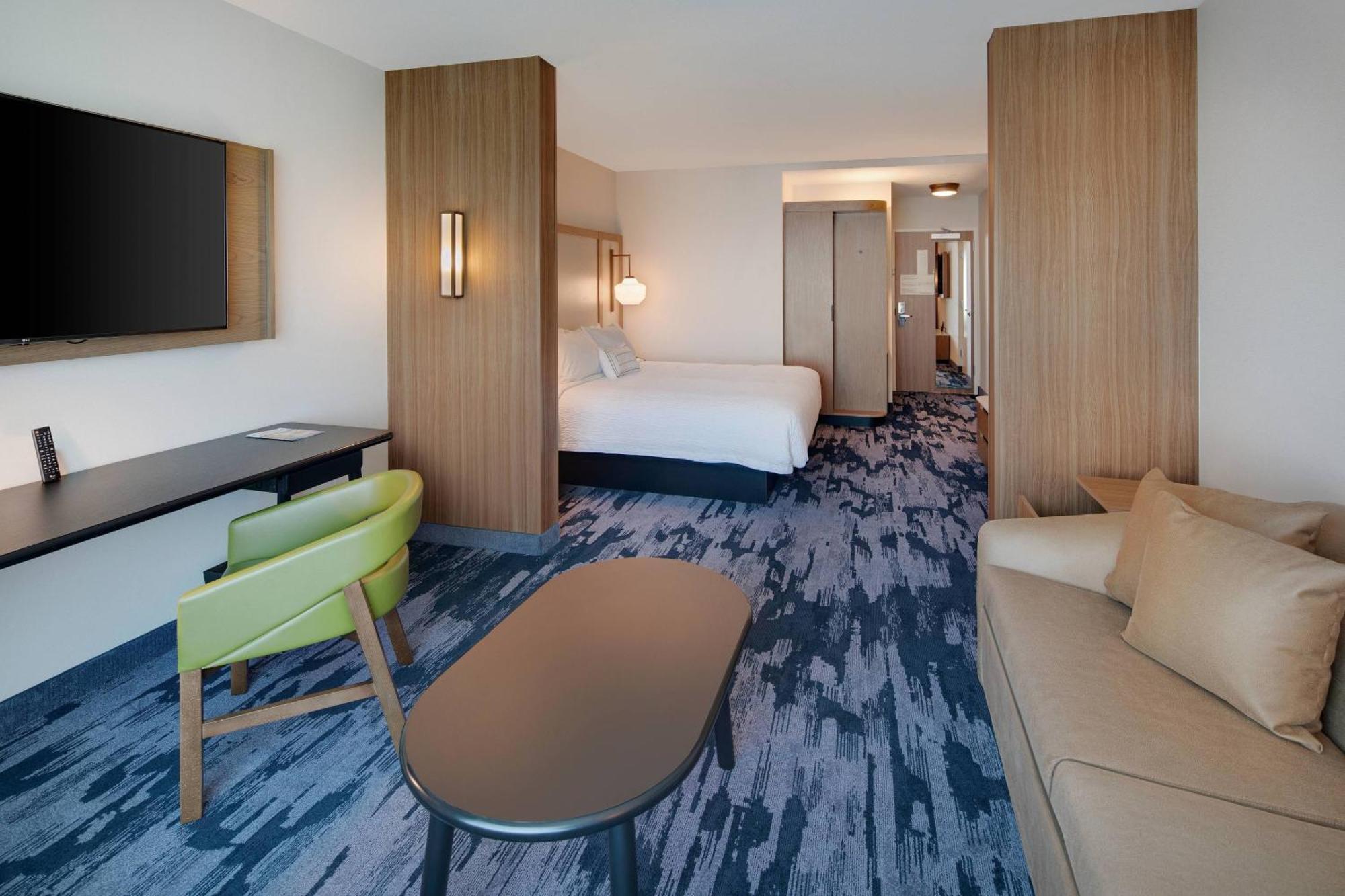 Fairfield Inn & Suites By Marriott Tampa Уэсли-Чепел Экстерьер фото