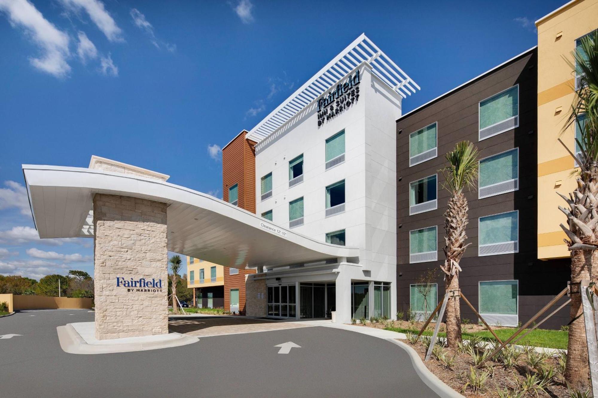 Fairfield Inn & Suites By Marriott Tampa Уэсли-Чепел Экстерьер фото